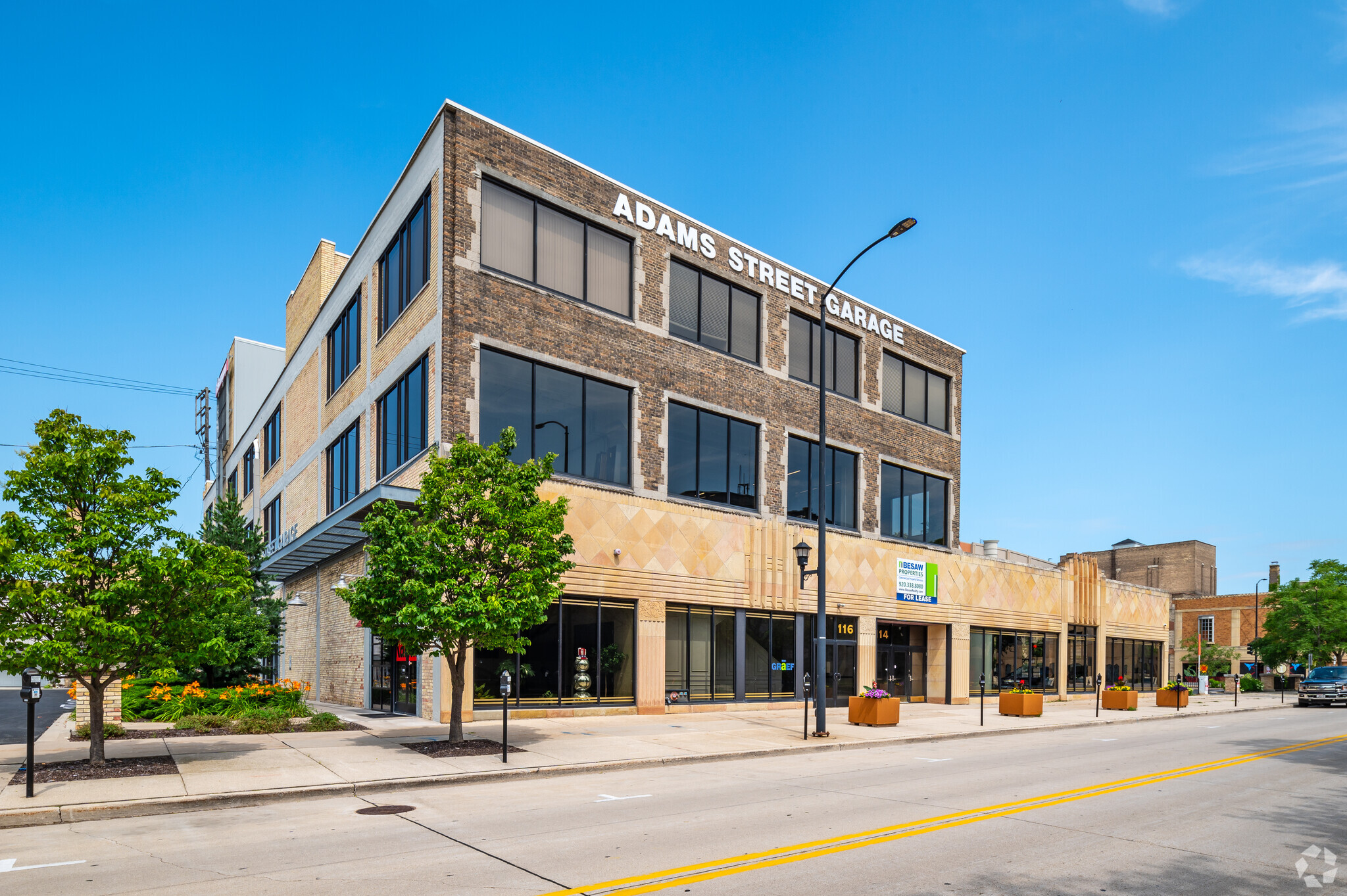 118 S Adams St, Green Bay, WI for lease Building Photo- Image 1 of 20