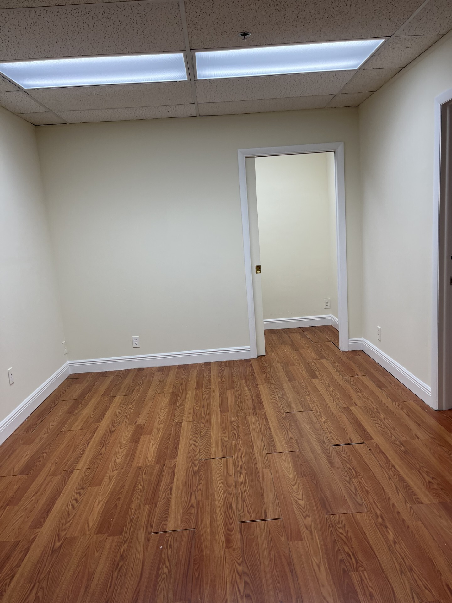 2787 E Oakland Park Blvd, Fort Lauderdale, FL for lease Interior Photo- Image 1 of 5