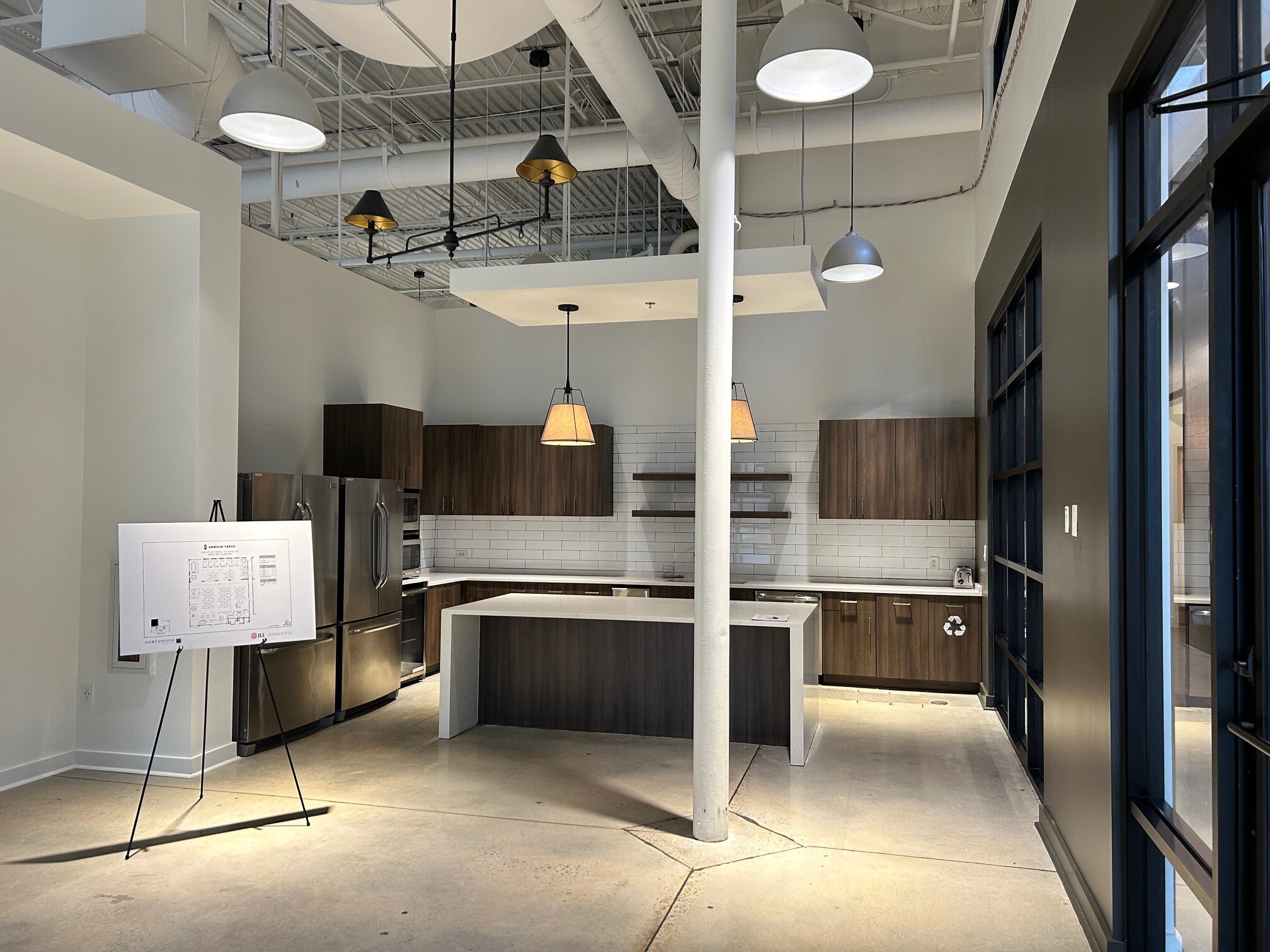 251 Armour Dr NE, Atlanta, GA for lease Interior Photo- Image 1 of 7
