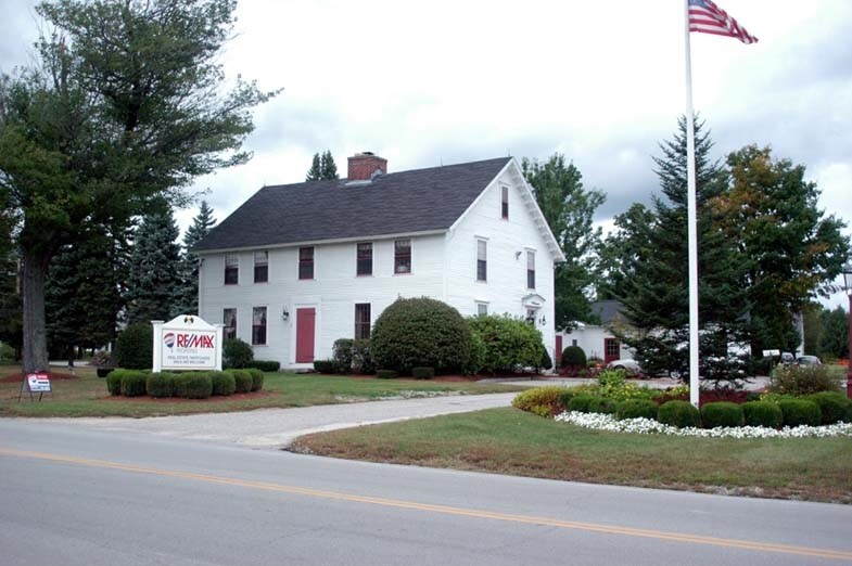 2 Ash St, Hollis, NH for sale - Building Photo - Image 1 of 1