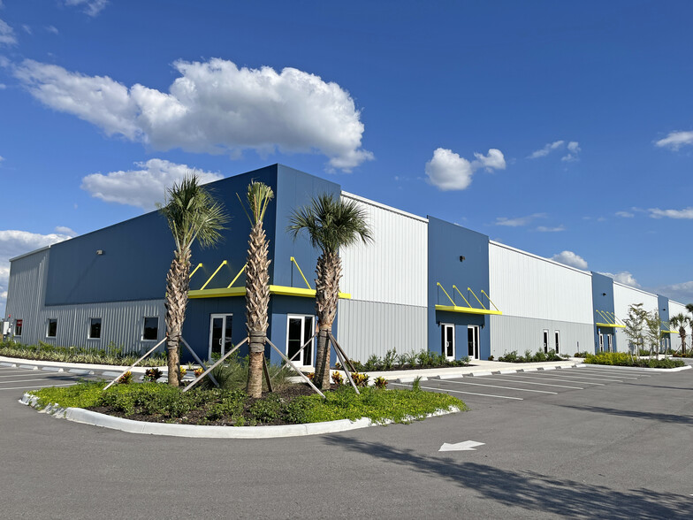 Woodlawn Drive, Punta Gorda, FL for lease - Building Photo - Image 1 of 12