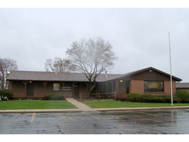 1107 N Blackhawk Blvd, Rockton IL - Loft