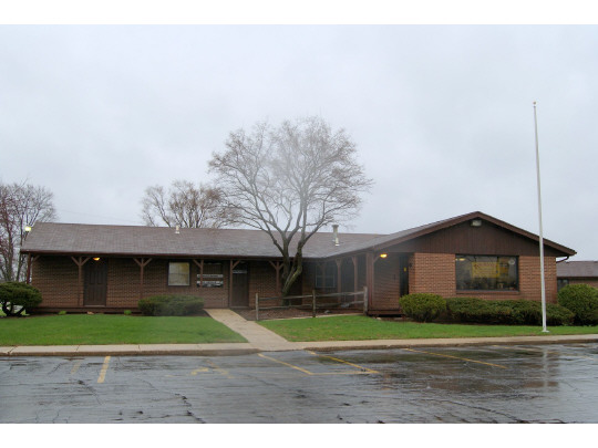 1107 N Blackhawk Blvd, Rockton, IL for lease - Building Photo - Image 1 of 11