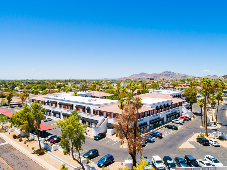 7600 N 15th St, Phoenix, AZ for lease - Building Photo - Image 2 of 2