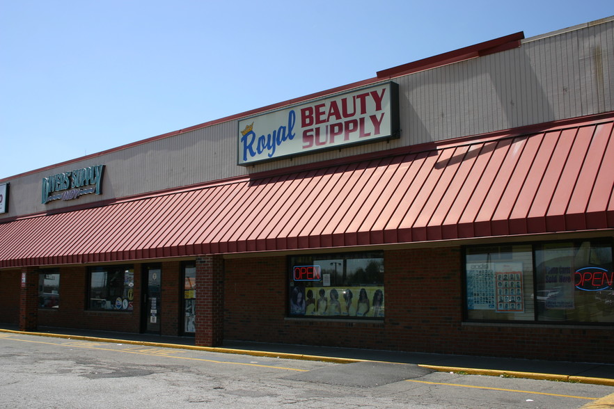 3937-4050 N High School Rd, Indianapolis, IN for sale - Building Photo - Image 1 of 1