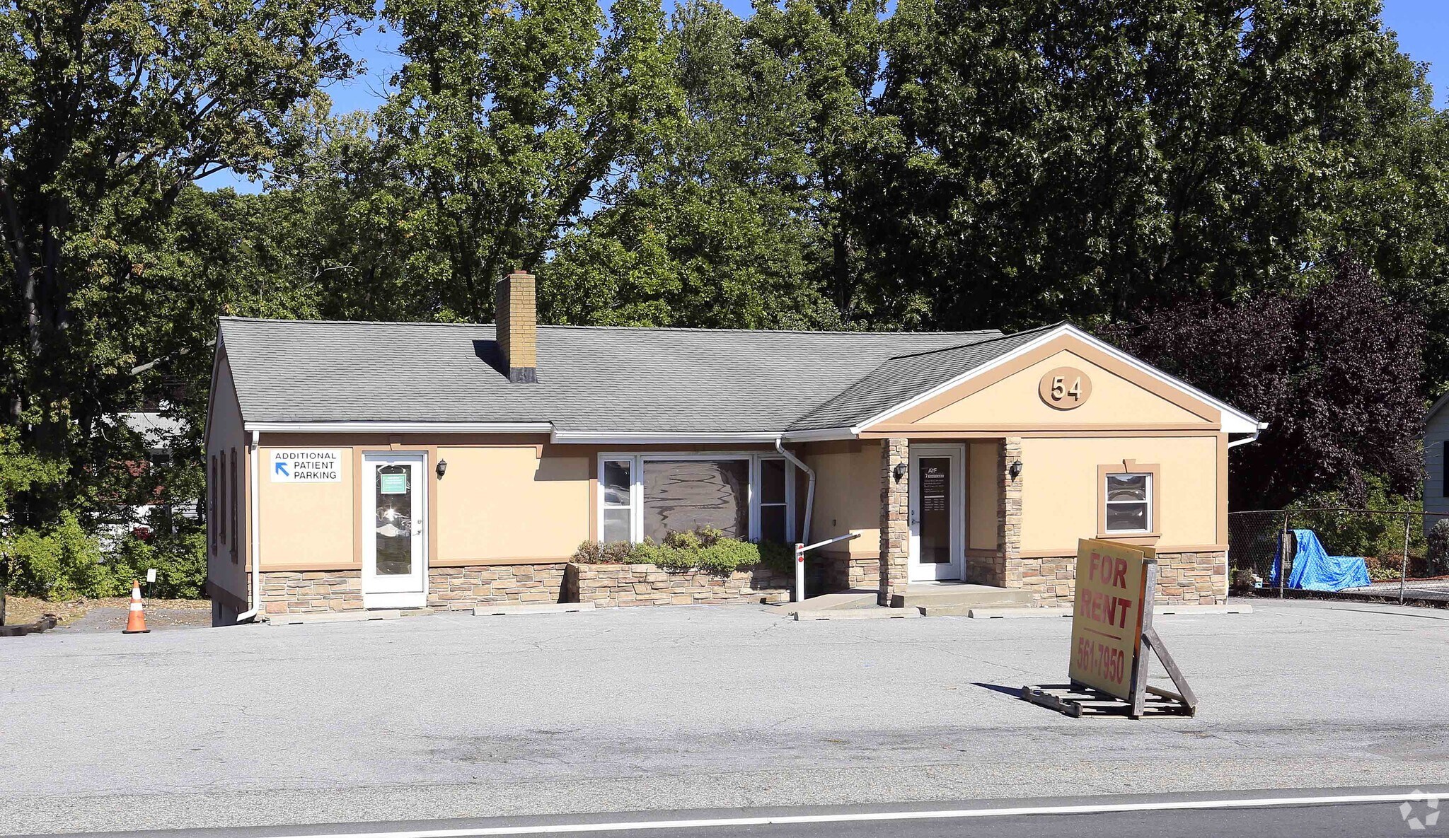 54 N Plank Rd, Newburgh, NY for sale Primary Photo- Image 1 of 1