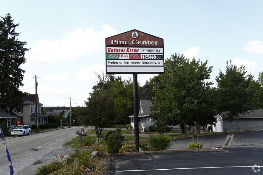 429 S Center Ave, New Stanton, PA for sale - Building Photo - Image 2 of 6