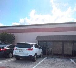 2601-2621 Aero Dr, Grand Prairie, TX for lease Interior Photo- Image 2 of 13
