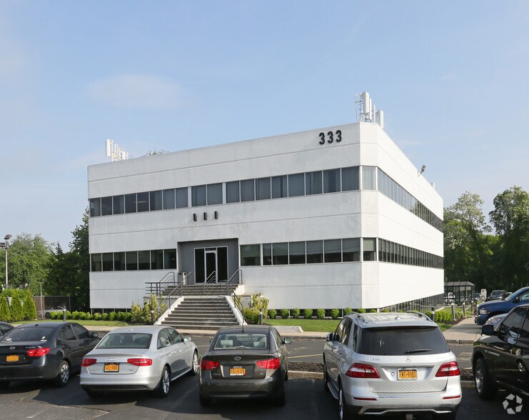 333 Route 25A, Rocky Point, NY for lease - Building Photo - Image 3 of 9