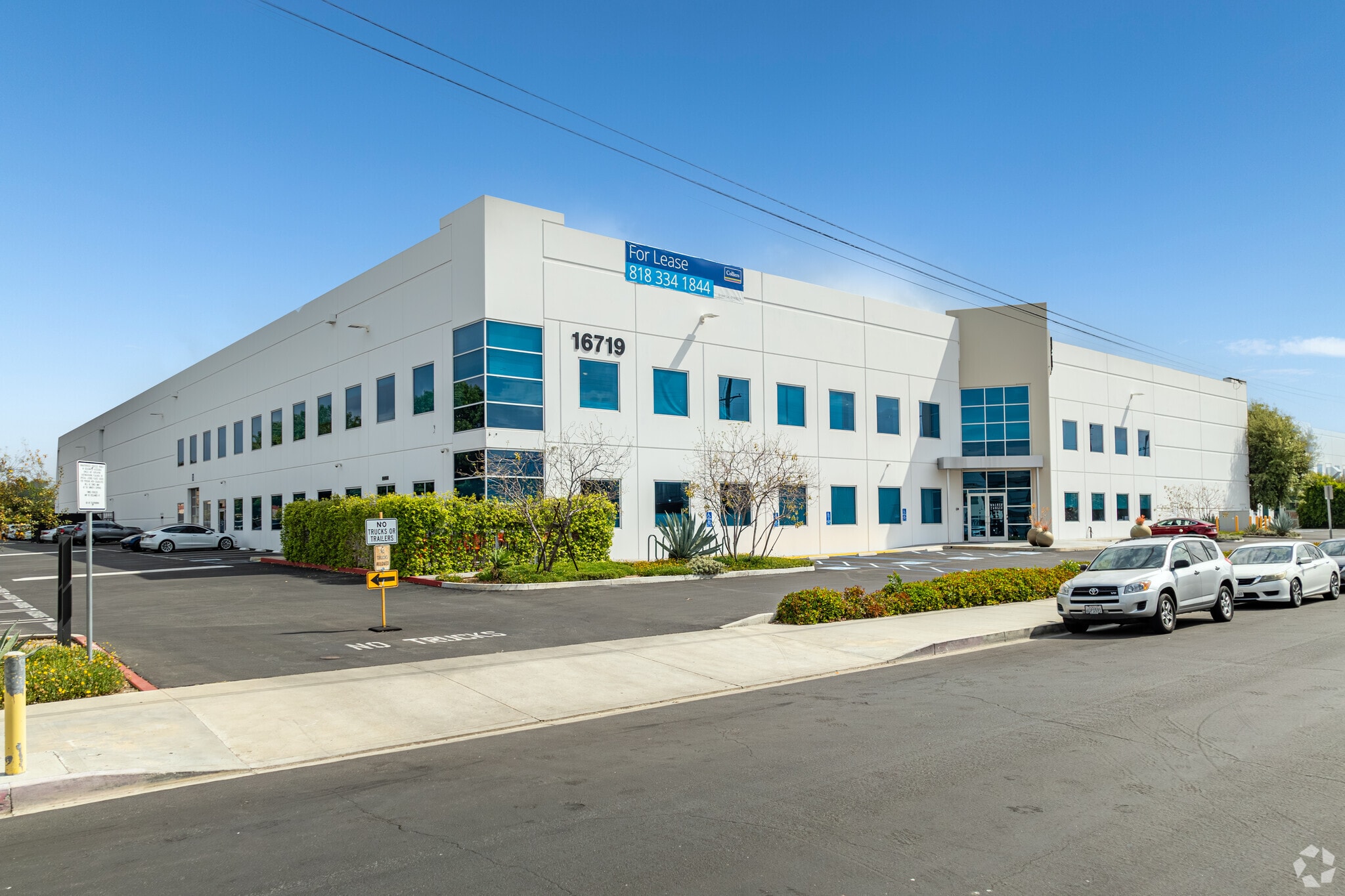 16719 Schoenborn St, North Hills, CA for lease Primary Photo- Image 1 of 19