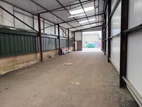 West Chiltington Ln, Billingshurst for lease Interior Photo- Image 2 of 4