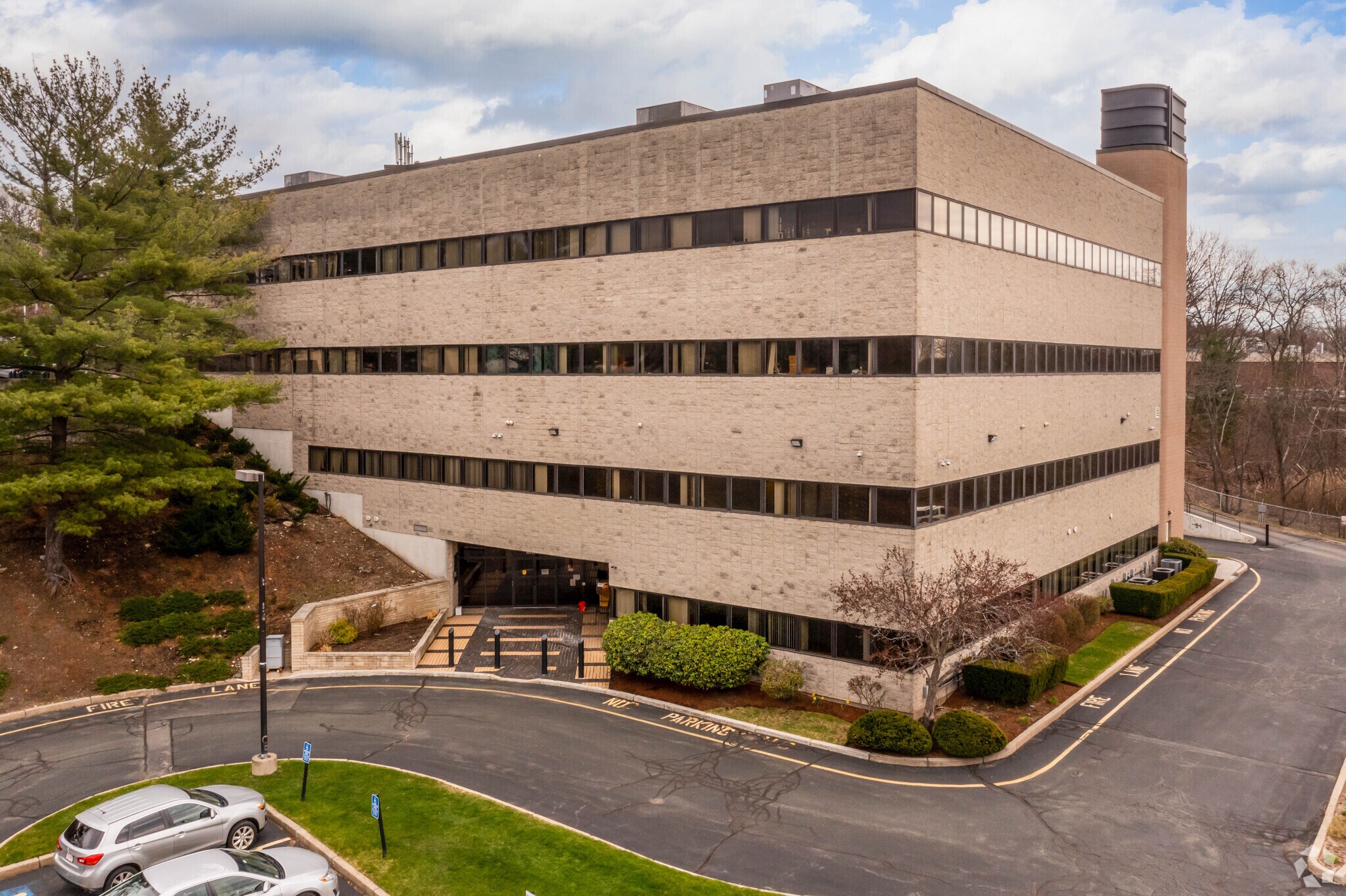 15 Commonwealth Ave, Woburn, MA for sale Building Photo- Image 1 of 1