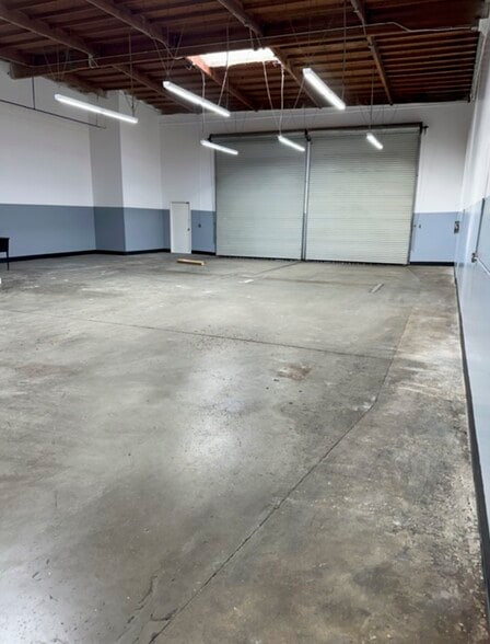 28730 Via Montezuma, Temecula, CA for lease - Building Photo - Image 3 of 9