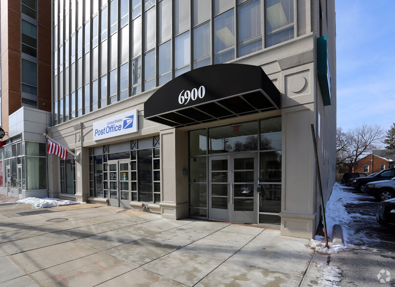 6900 Wisconsin Ave, Bethesda, MD for lease - Building Photo - Image 2 of 7