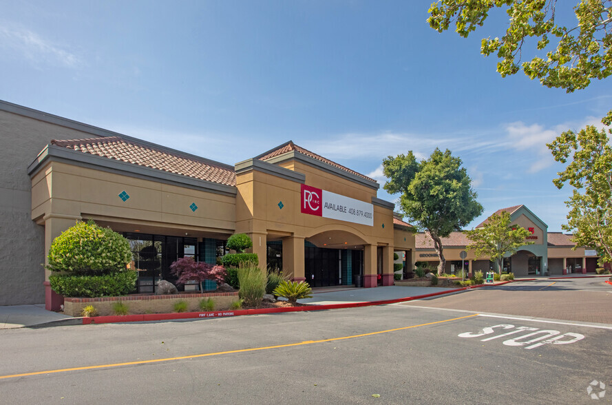 102-164 Cochrane Rd, Morgan Hill, CA for lease - Building Photo - Image 1 of 5