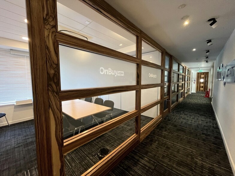 12-14 Dean Park Cres, Bournemouth for lease - Interior Photo - Image 3 of 25