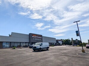 2340-2360 Montebello Square Dr, Colorado Springs, CO for lease Building Photo- Image 1 of 9