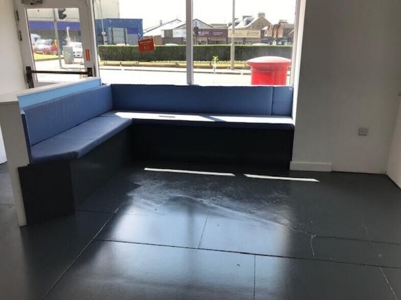 29 Burns Statue Sq, Ayr for sale - Interior Photo - Image 1 of 1