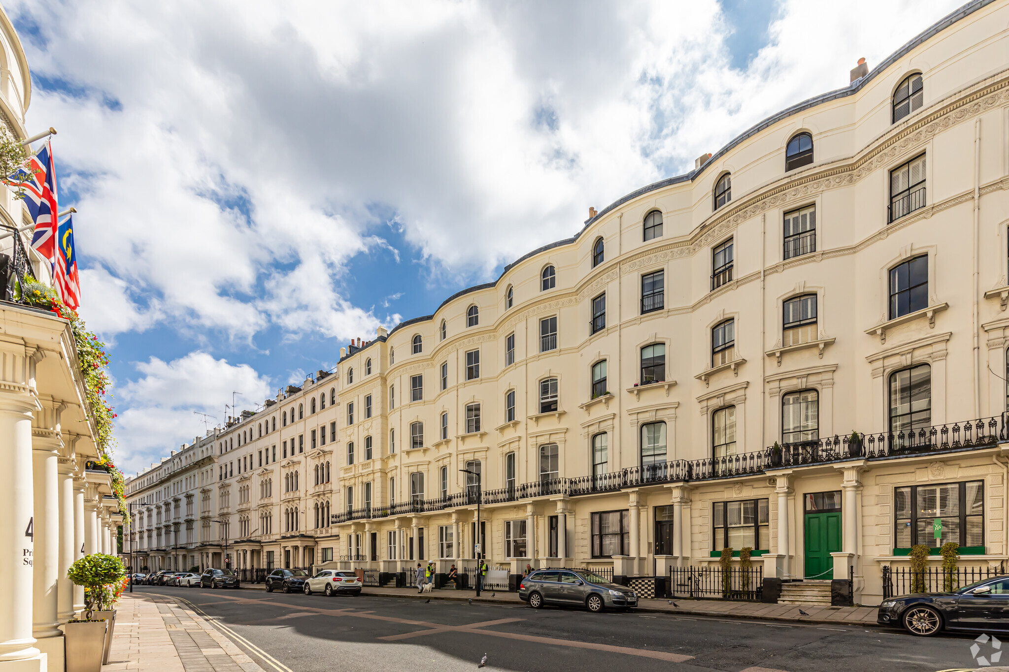 33-36 Princes Sq, London for sale Primary Photo- Image 1 of 3