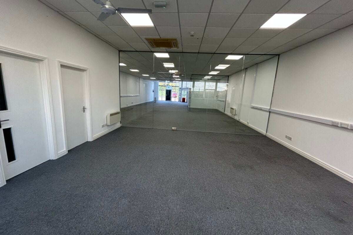 Exeter Airport Industrial Estate, Clyst Honiton for lease Interior Photo- Image 1 of 3