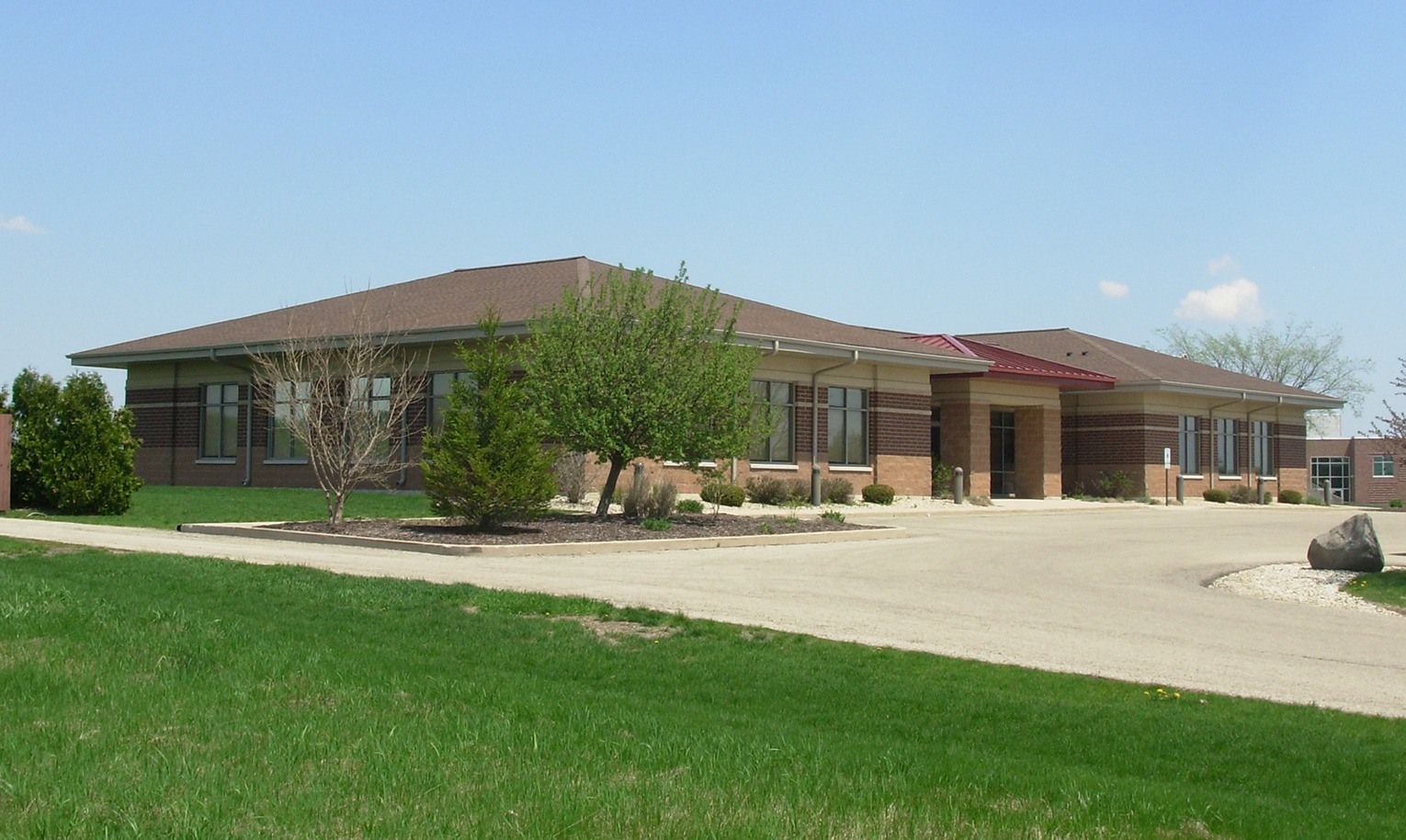 2848 Cottage Grove Rd, Cottage Grove, WI for lease Building Photo- Image 1 of 16