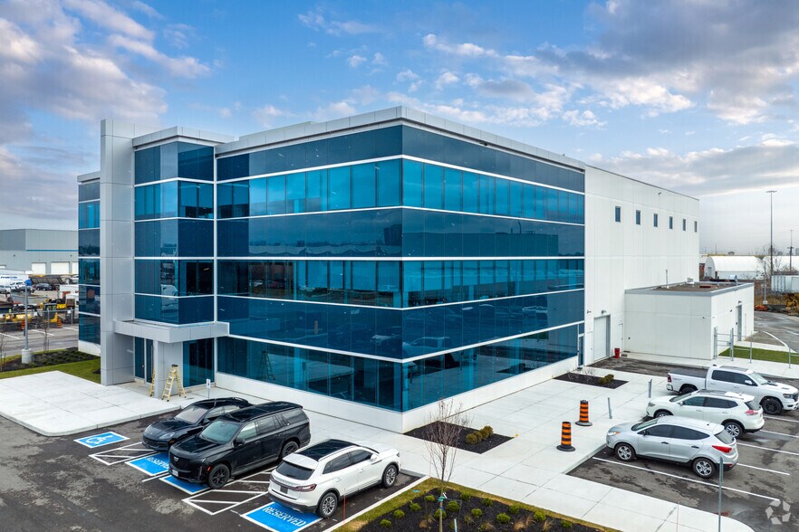 1501 Creditstone Rd, Vaughan, ON for sale - Building Photo - Image 1 of 1