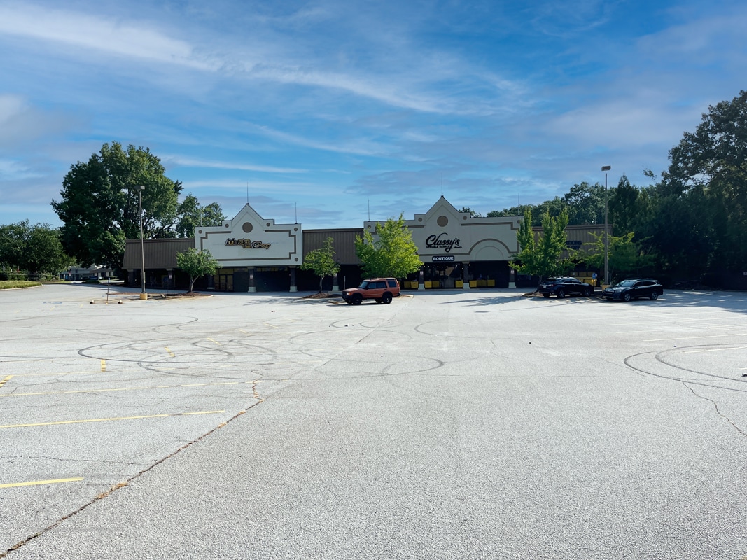 141 Fernwood Dr, Spartanburg, SC for lease Building Photo- Image 1 of 8