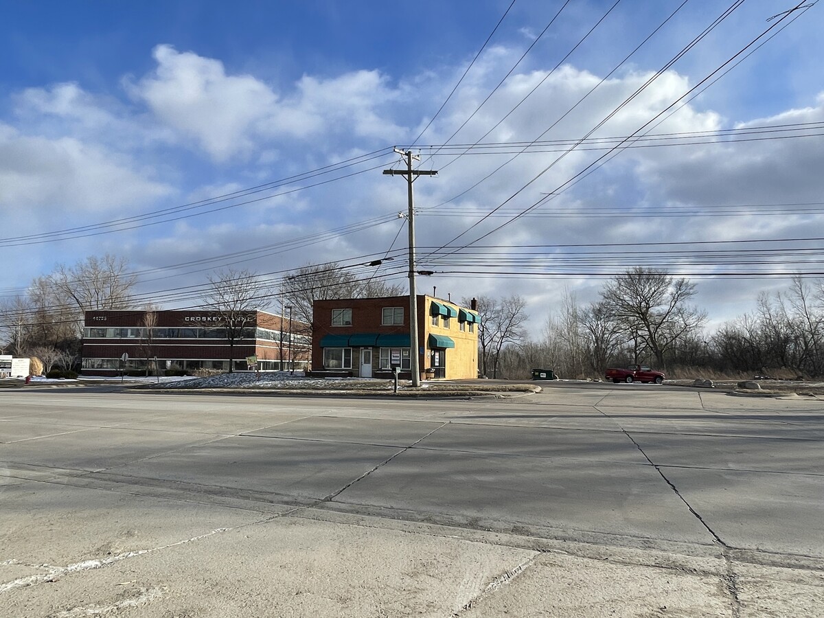 44855-grand-river-ave-novi-mi-48375-loopnet