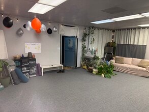 9222 Brownsville Hwy NE, Bremerton, WA for lease Interior Photo- Image 1 of 5