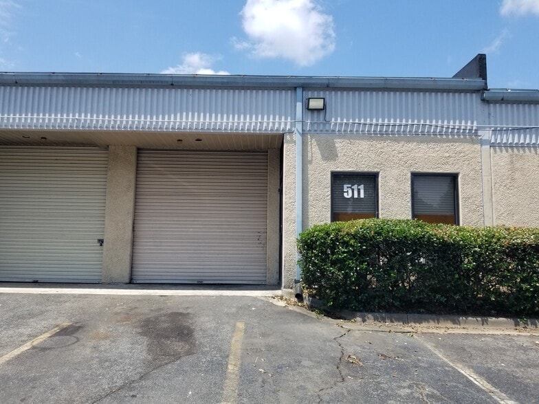 9244 E Hampton Dr, Capitol Heights, MD for lease - Building Photo - Image 2 of 11