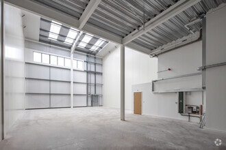 Aston Hall Rd, Birmingham for lease Interior Photo- Image 2 of 3