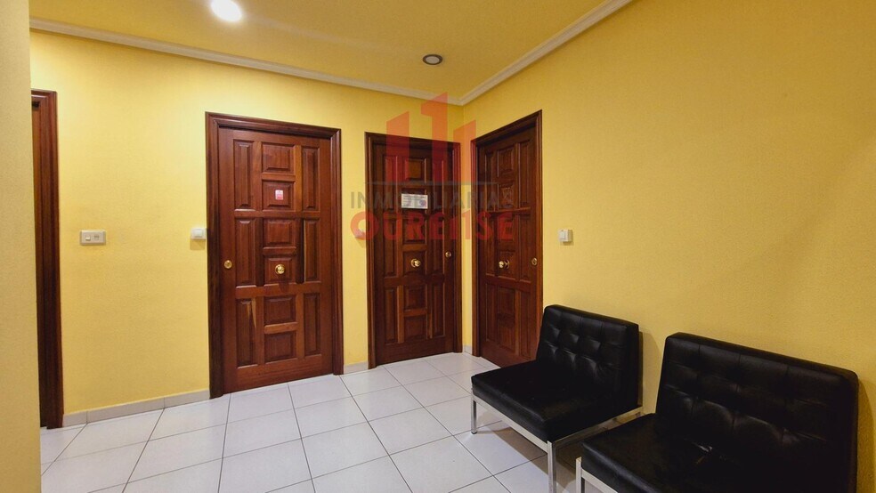 Office in Ourense, Orense for lease - Building Photo - Image 2 of 14