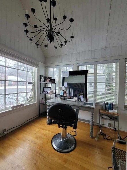 7312 Center St, Mentor, OH for lease - Building Photo - Image 3 of 5