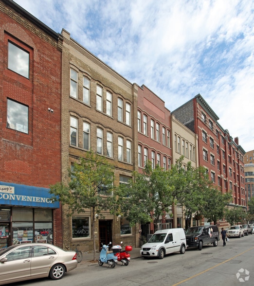 11 Church St, Toronto, ON for lease - Building Photo - Image 3 of 4