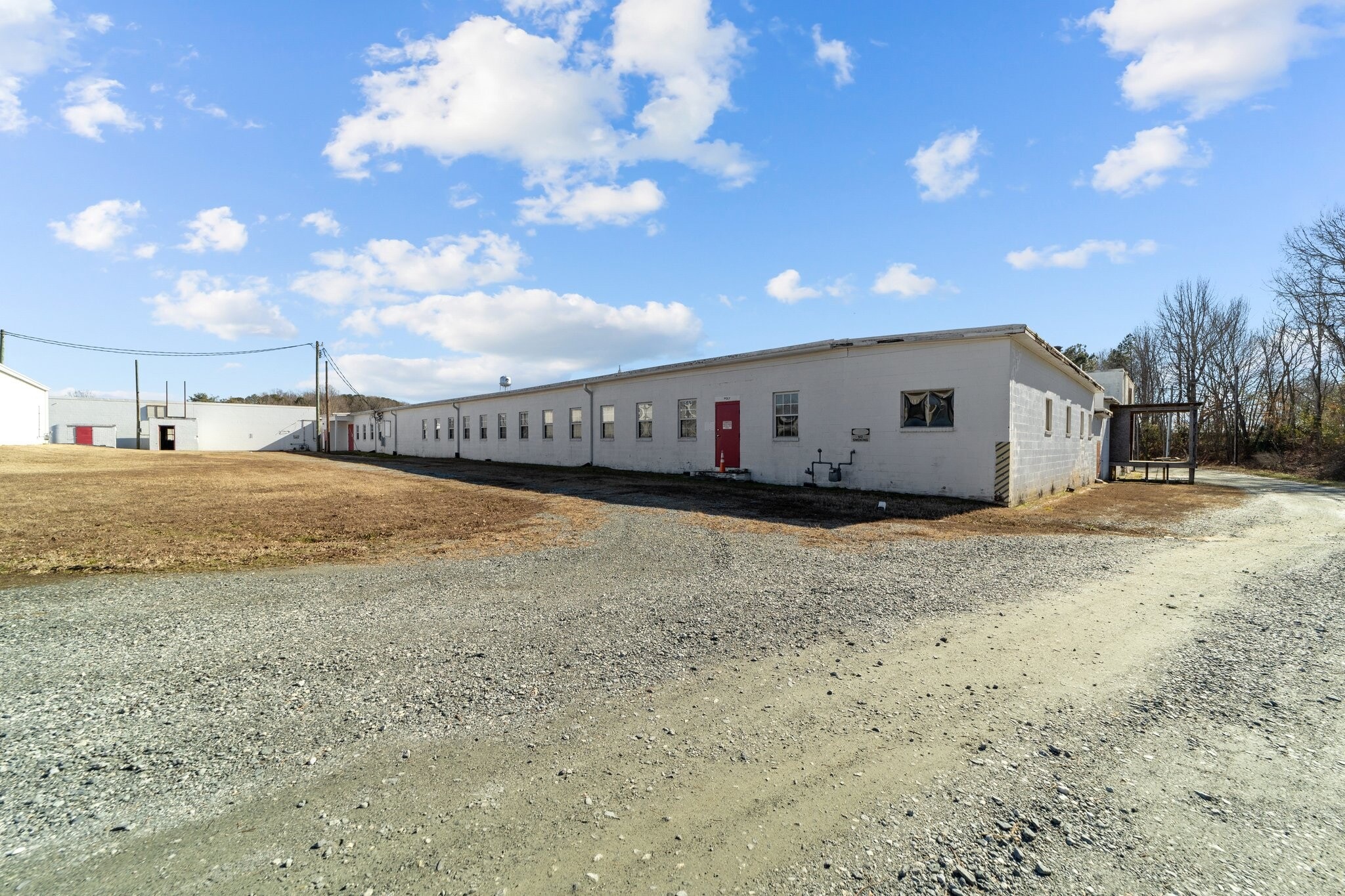 206 E Frazier Ave, Liberty, NC for lease Building Photo- Image 1 of 2