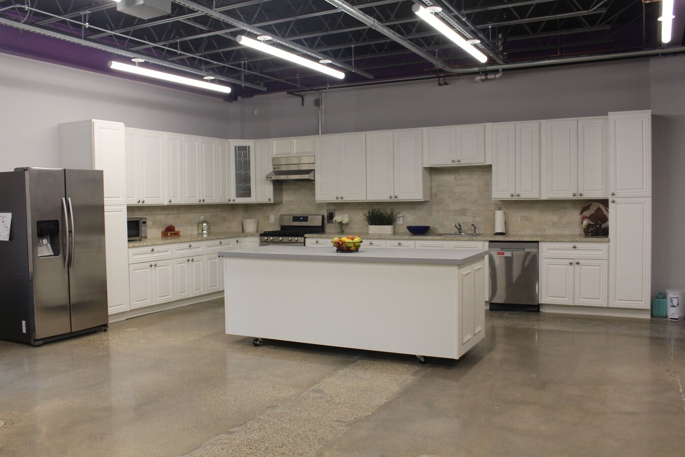 53 Indian Ln E, Towaco, NJ 07082