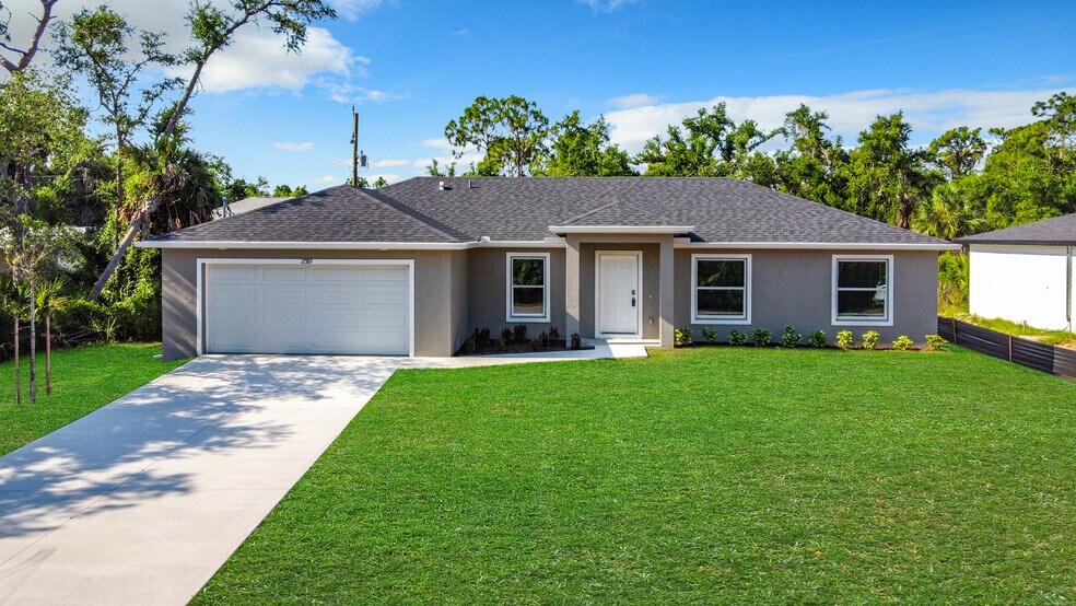 17389 Tyler Ave, Port Charlotte, FL for sale - Primary Photo - Image 1 of 1