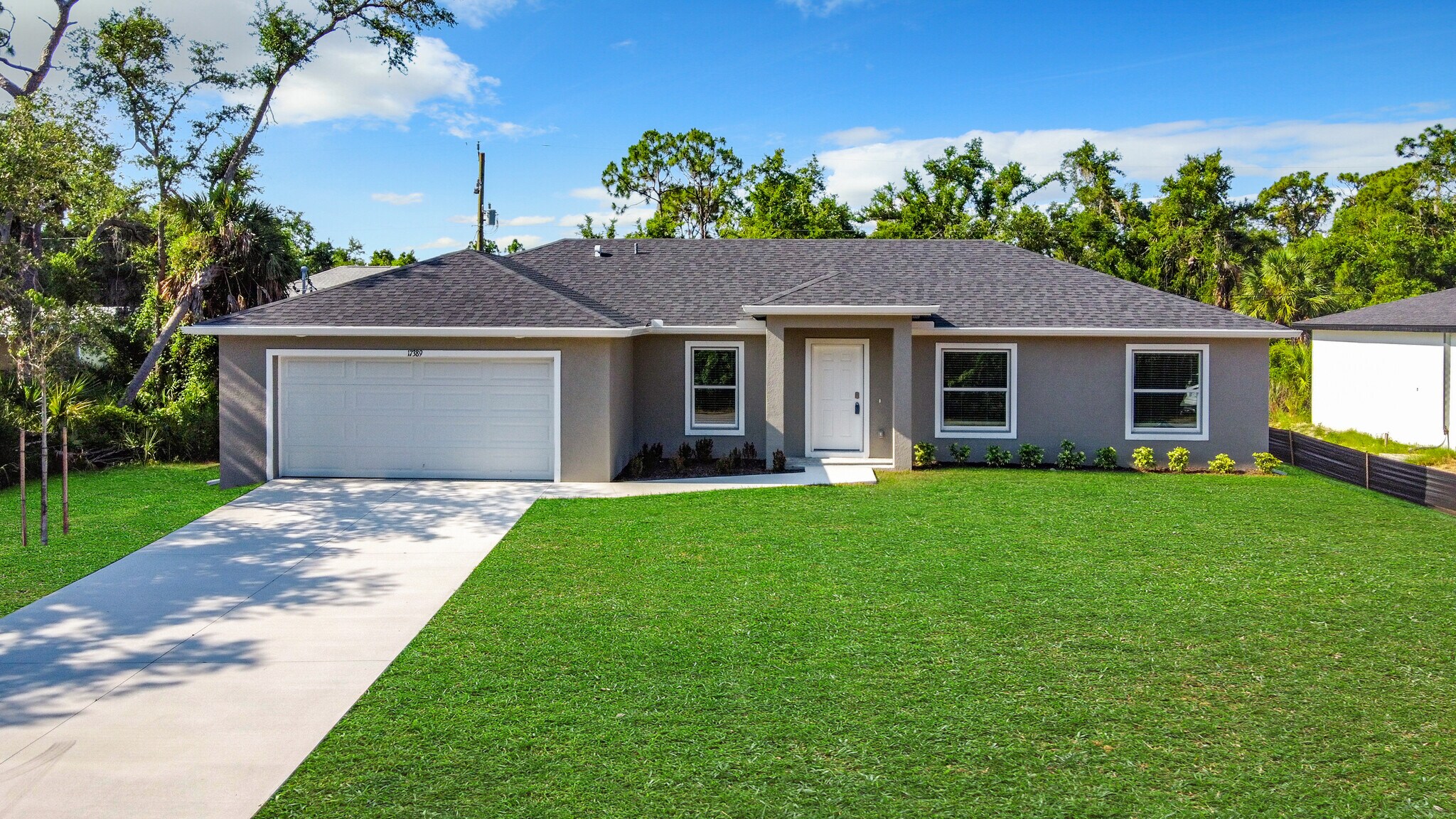 17389 Tyler Ave, Port Charlotte, FL for sale Primary Photo- Image 1 of 2