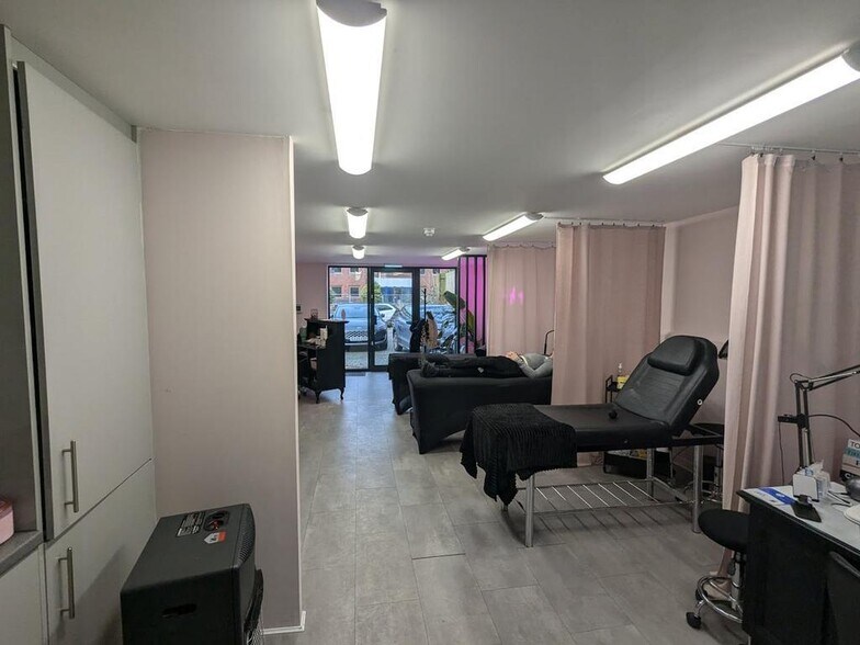 12 Ladymead, Guildford for lease - Building Photo - Image 2 of 3