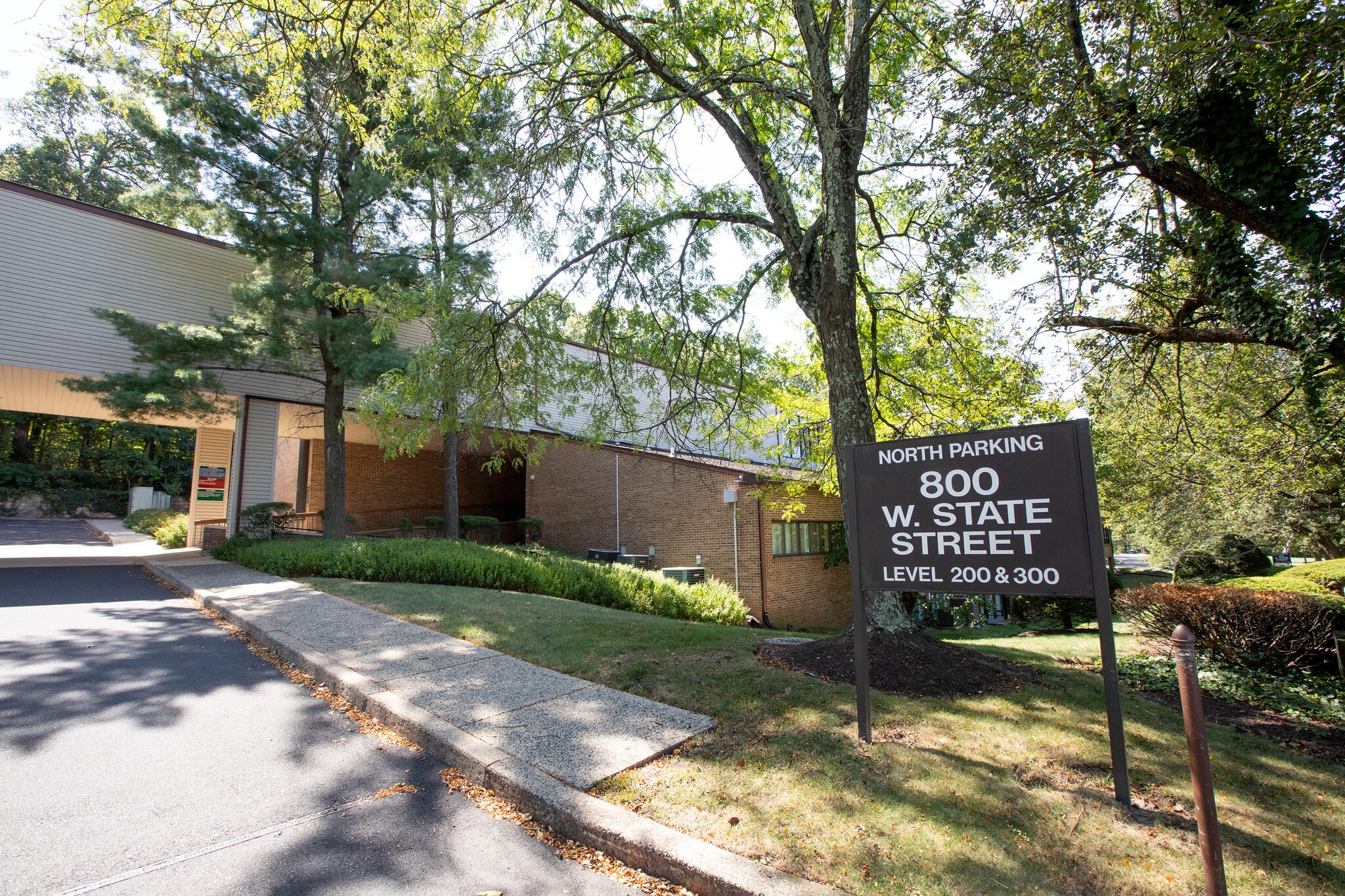 800 W State St, Doylestown, PA for lease Building Photo- Image 1 of 15