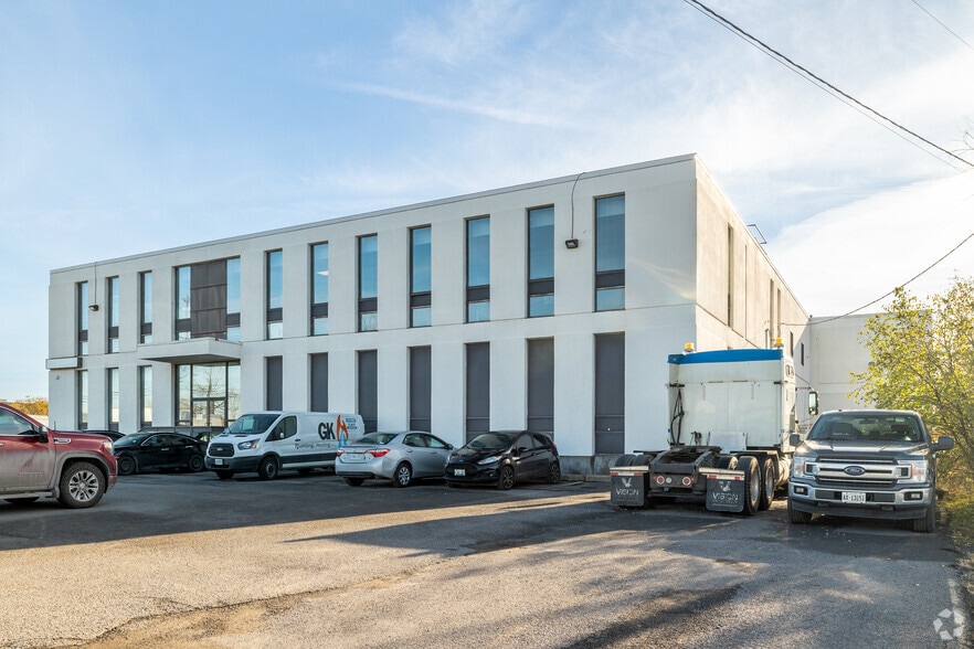 888 Belfast Rd, Ottawa, ON for sale - Building Photo - Image 2 of 6