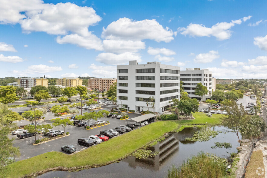 2290 10th Ave N, Lake Worth, FL for lease - Aerial - Image 2 of 24