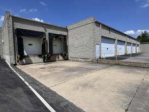 800-826 S McLean Blvd, Elgin, IL for lease Building Photo- Image 2 of 8