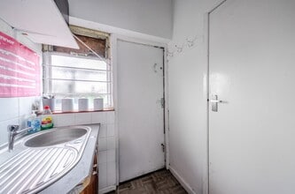 20 Queensway, Gainsborough for lease Interior Photo- Image 1 of 4