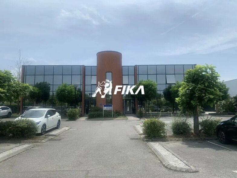 Office in Toulouse for lease - Building Photo - Image 2 of 6
