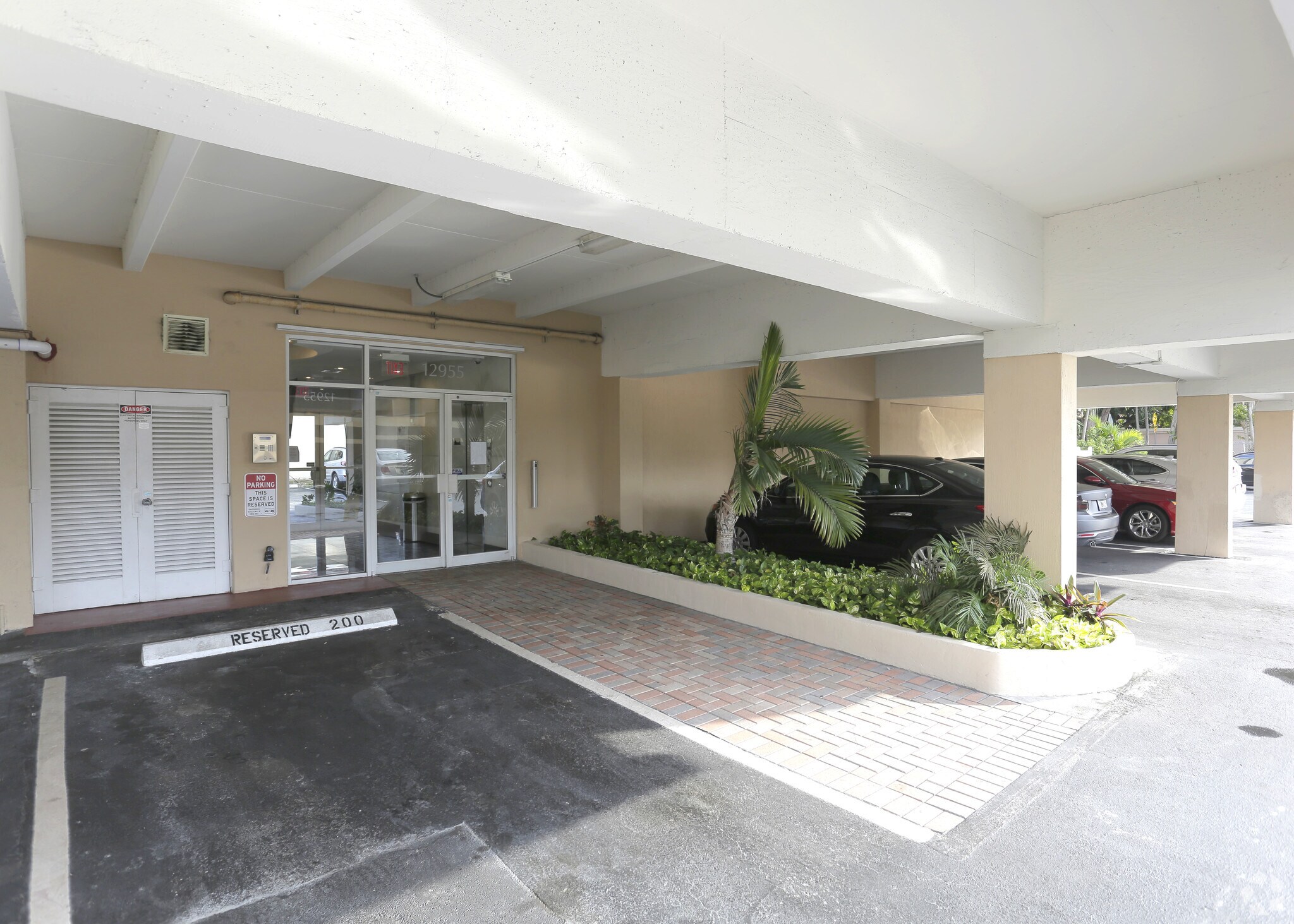 12955 Biscayne Blvd, North Miami, FL 33181 Biscayne 129 Center