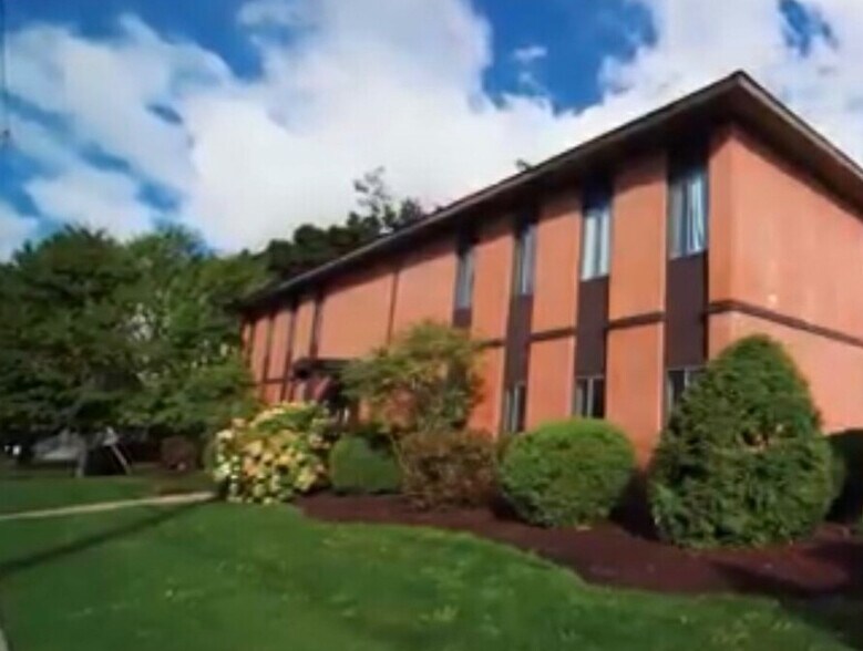 200 Mullin St, Watertown, NY for sale - Primary Photo - Image 1 of 1