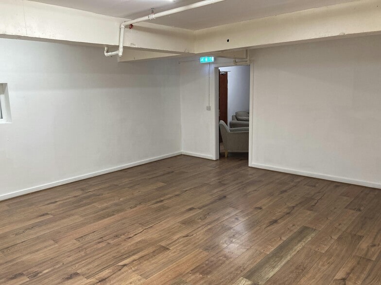 Berking Ave, Leeds for lease - Building Photo - Image 3 of 10