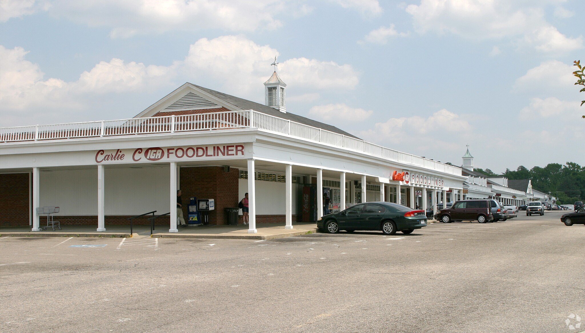 26202738 Bragg Blvd, Fayetteville, NC 28303 Eutaw Village Shopping