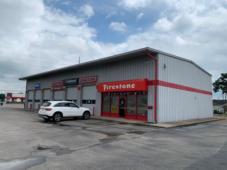 1328 E 4th St, Mount Vernon, IN for sale - Building Photo - Image 1 of 1